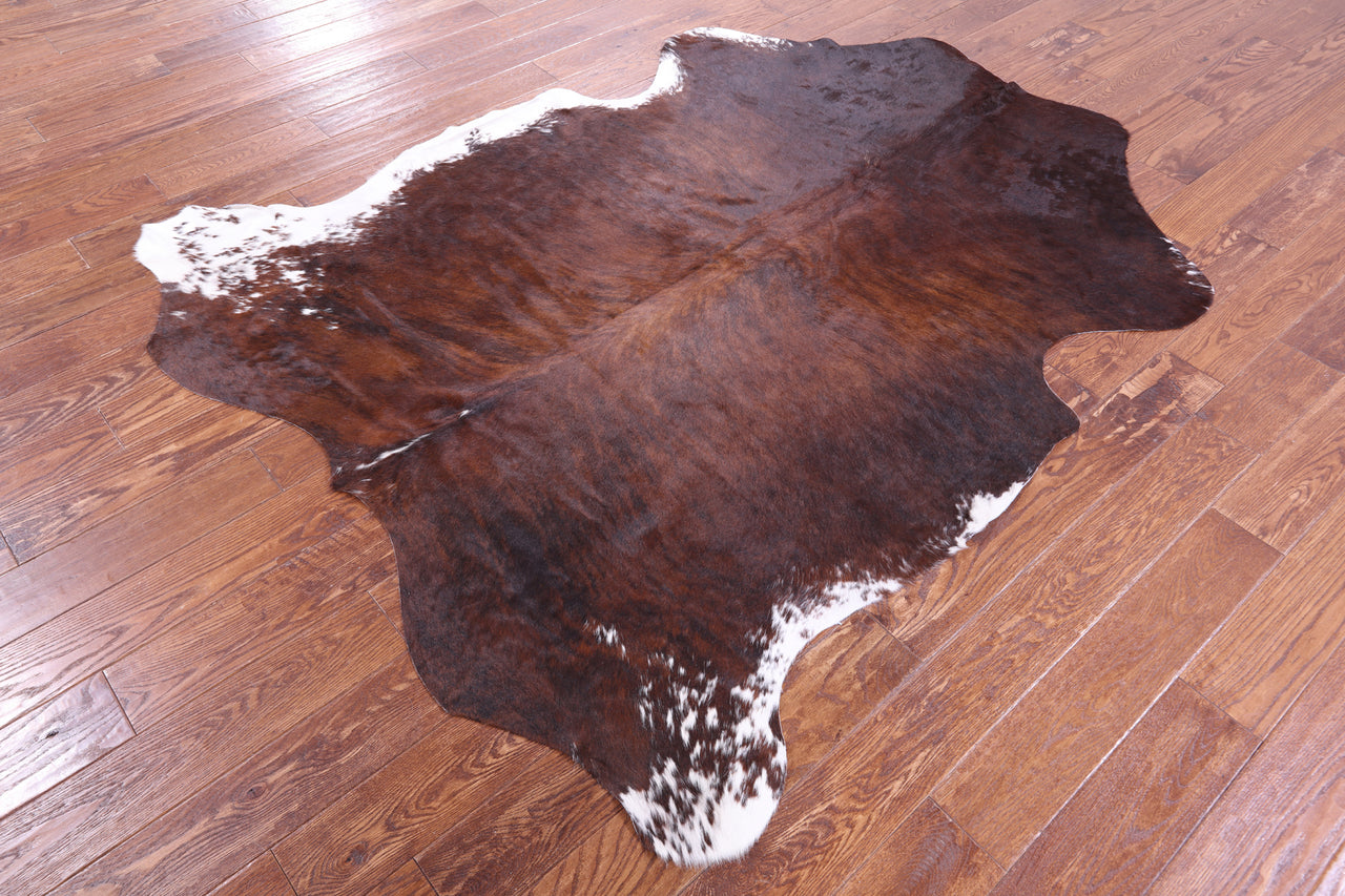 Brindle Natural Cowhide Rug - XLarge 7' 0"H x 5' 9"W