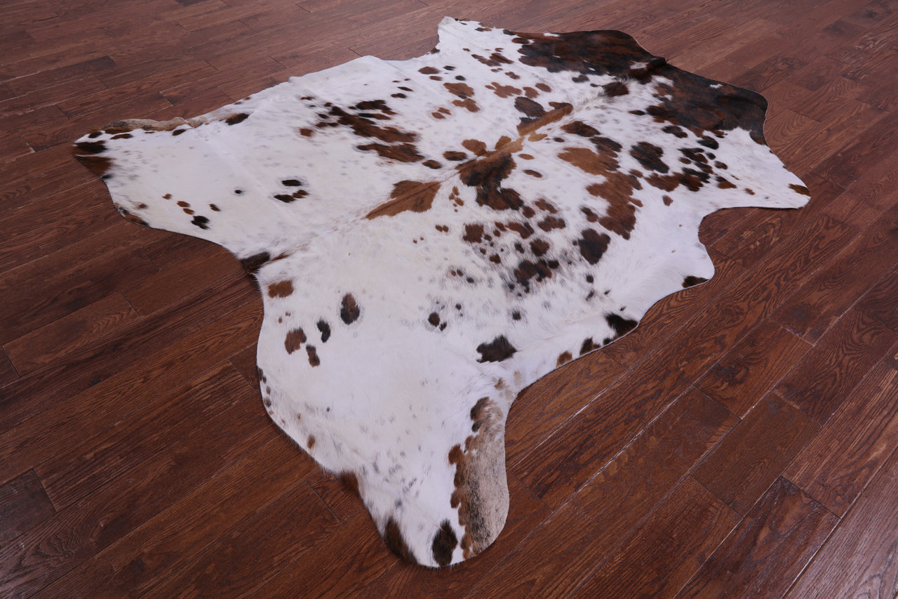 Salt & Pepper Natural Cowhide Rug - XLarge 7'4"H x 6'3"W