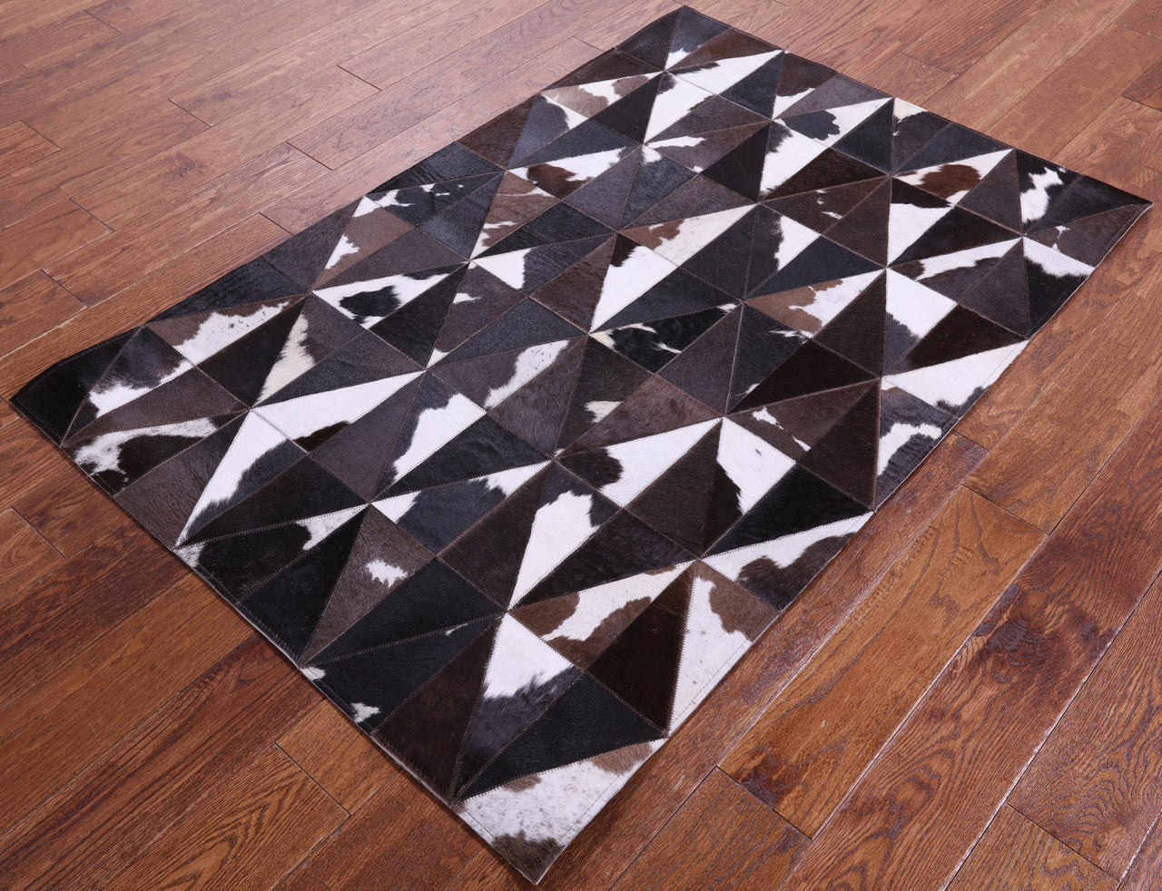 Brown & White Patchwork Natural Cowhide Rug - 3' 3" x 5' 0"