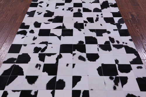 Black & White Patchwork Natural Cowhide Rug - 4' 10