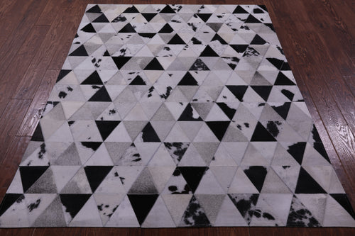 Black & White Patchwork Natural Cowhide Rug - 5' 0