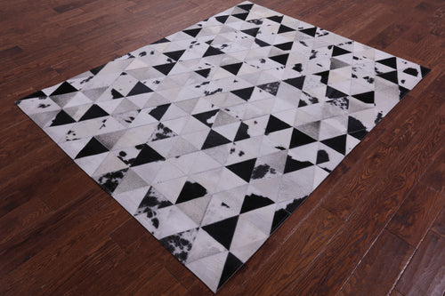Black & White Patchwork Natural Cowhide Rug - 5' 0