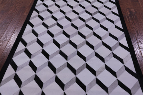 Black & White Patchwork Natural Grey Cowhide Rug - 5' 0
