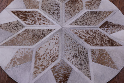 Brown & White Round Star Patchwork Natural Salt & Pepper Cowhide Rug - 3' 3
