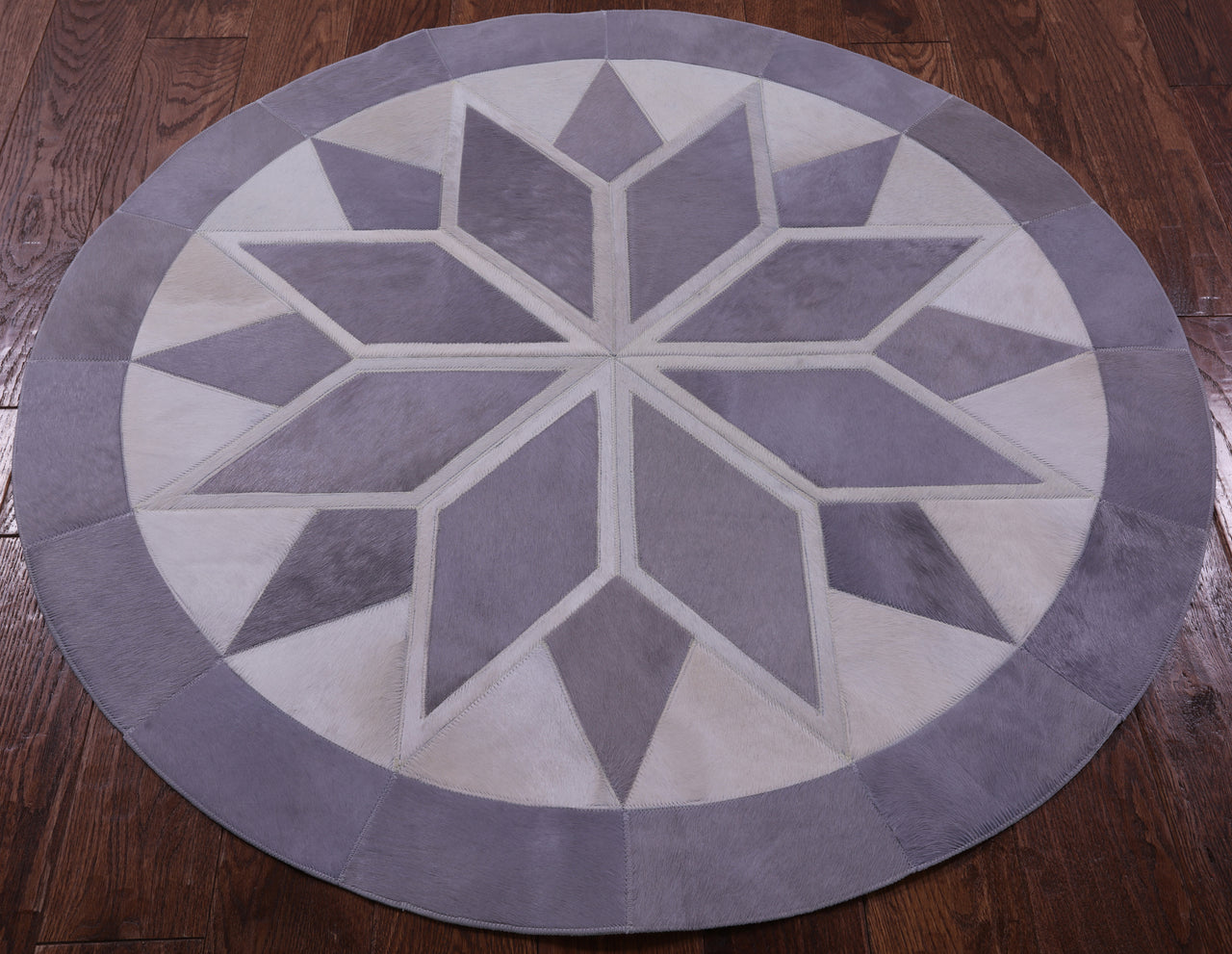 Grey & White Round Patchwork Natural Cowhide Rug - 4' 0" x 4' 0"