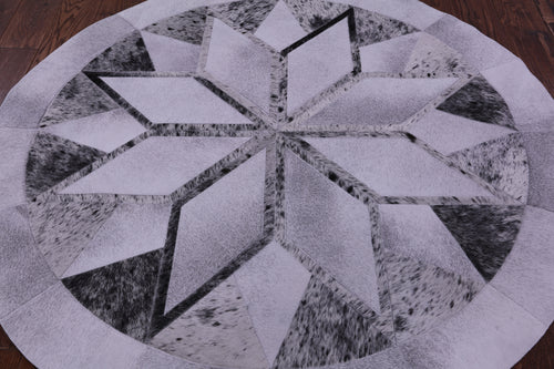 Grey Round Star Patchwork Natural Salt & Pepper Cowhide Rug - 5' 0