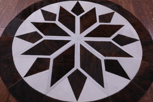 Brown & White Round Patchwork Natural Cowhide Rug - 5' 0