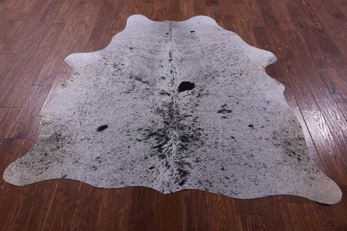 Black Salt & Pepper Natural Cowhide Rug - Medium 6' 0