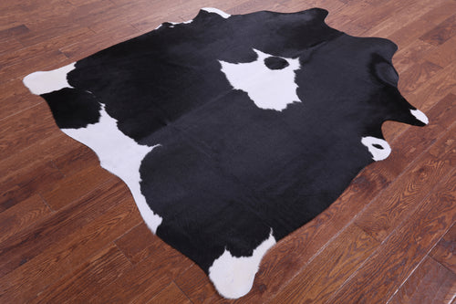 Black & White Natural Cowhide Rug - Medium 6' 0
