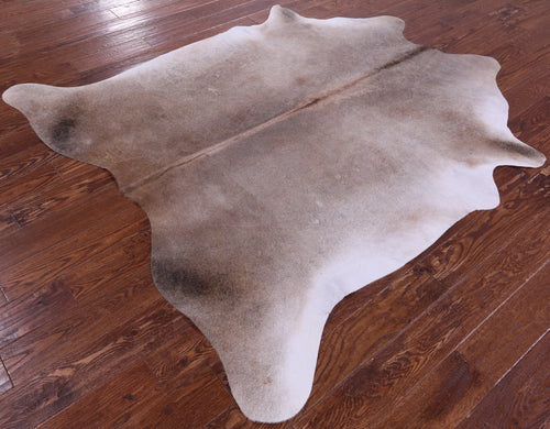 Light Brown Natural Cowhide Rug - Large 6' 7