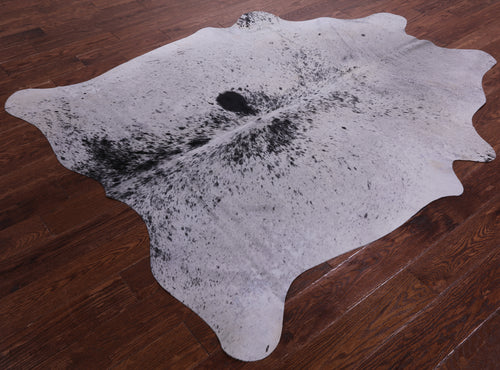 Black Salt & Pepper Natural Cowhide Rug - Large 6' 7