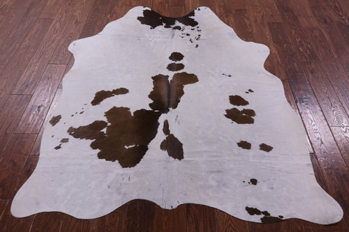 Brown & White Natural Cowhide Rug - Medium 5' 9