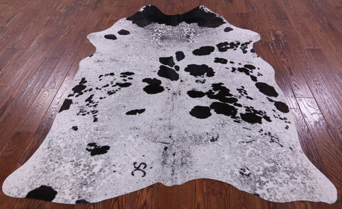 Black Salt & Pepper Natural Cowhide Rug - X-Large 7' 0