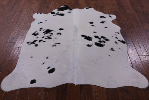 Black & White Natural Cowhide Rug - Small 5' 7
