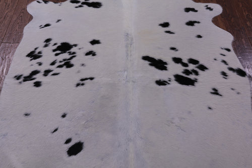 Black & White Natural Cowhide Rug - Small 5' 7