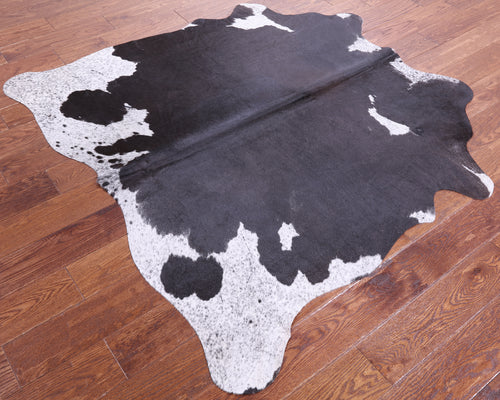 Black Salt & Pepper Natural Cowhide Rug - Small 5' 0