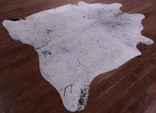 Black Salt & Pepper Natural Cowhide Rug - X-Large 7' 7