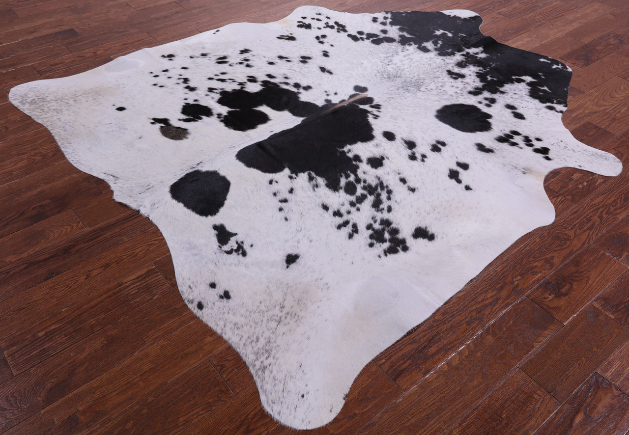 Black Salt & Pepper Natural Cowhide Rug - X-Large 7' 4"H x 6' 5"W