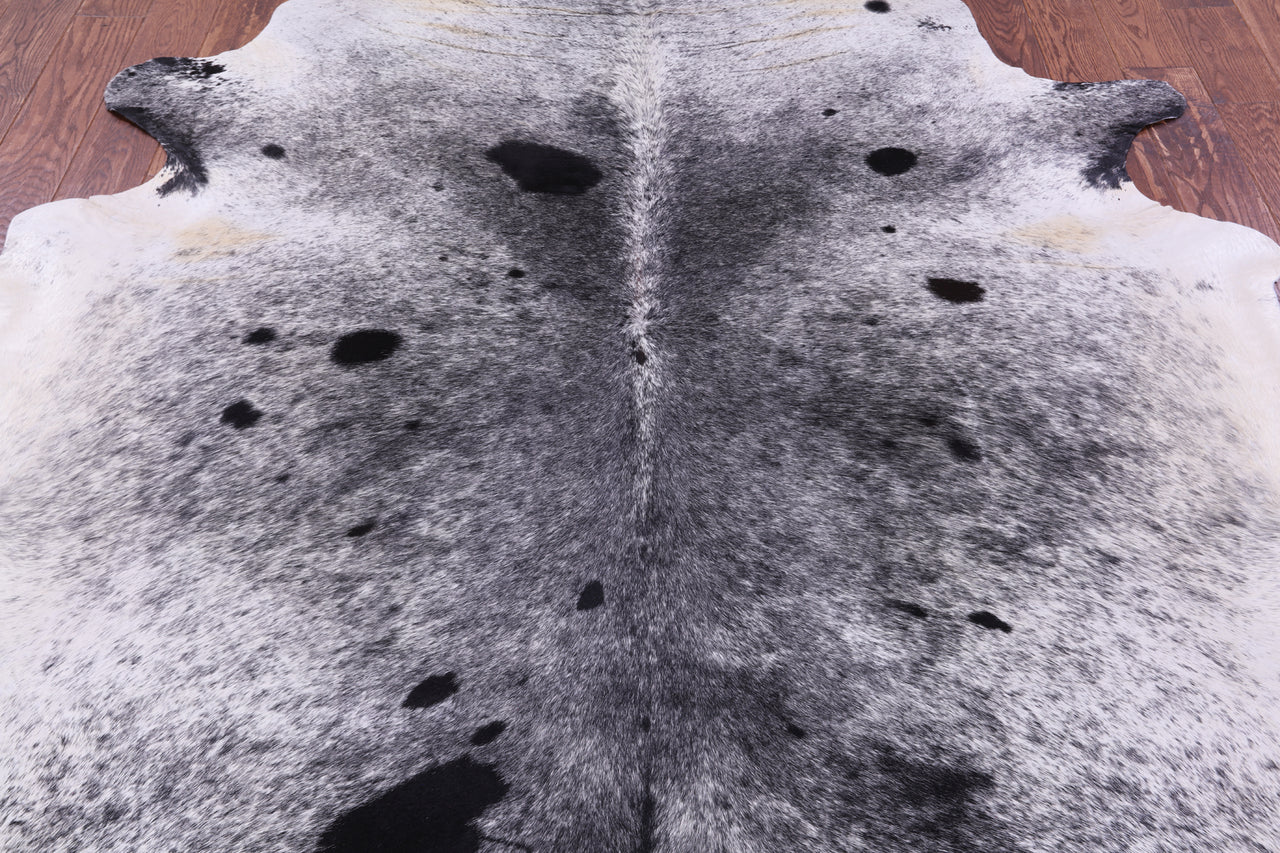 Black Salt & Pepper Natural Cowhide Rug - XX-Large 8' 1"H x 7' 2"W