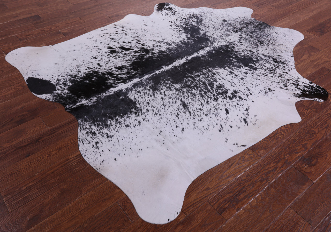 Black Salt & Pepper Natural Cowhide Rug - X-Large 7' 0"H x 5' 11"W
