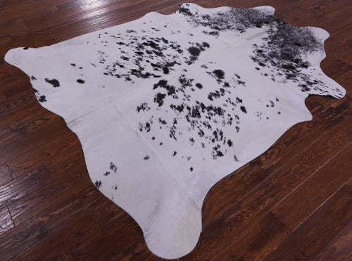 Black Salt & Pepper Natural Cowhide Rug - X-Large 7' 6