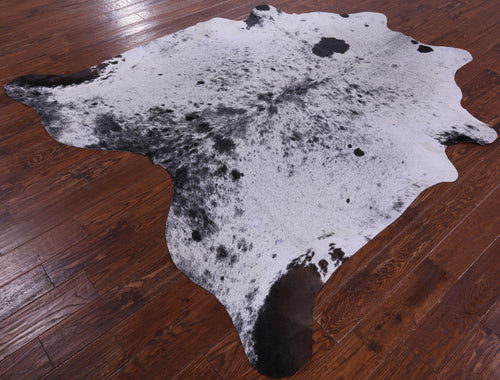 Black Salt & Pepper Natural Cowhide Rug - X-Large 7' 7