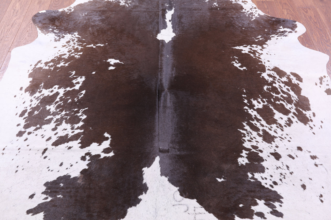 Brown Salt & Pepper Natural Cowhide Rug - X-Large 7' 6"H x 6' 8"W