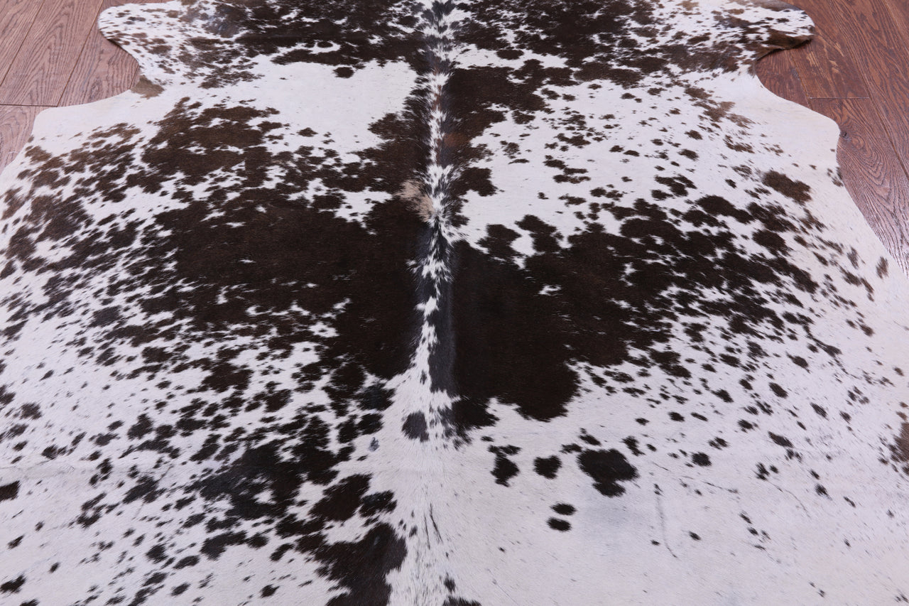 Brown Salt & Pepper Natural Cowhide Rug - X-Large 7' 4"H x 6' 5"W