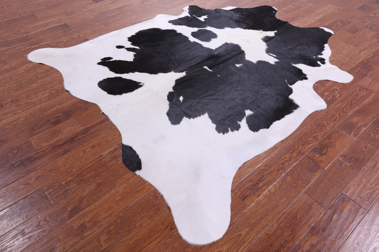 Black & White Natural Cowhide Rug - XX-Large 7' 9"H x 6' 10"W