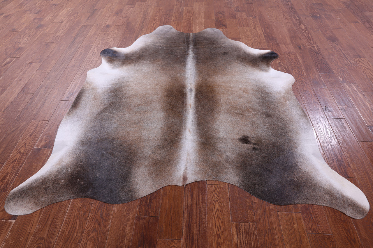 Light Brown Natural Cowhide Rug - X-Large 7' 1"H x 6' 7"W