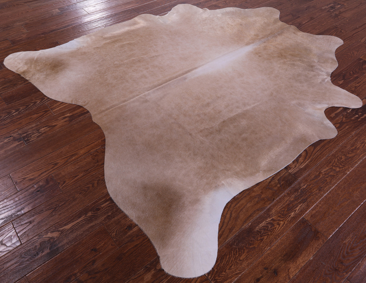 Light Brown Natural Cowhide Rug - X-Large 7' 2"H x 6' 6"W