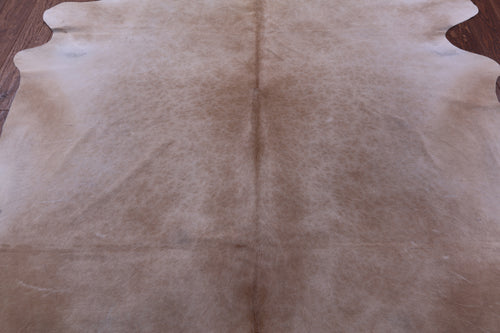 Light Brown Natural Cowhide Rug - X-Large 7' 7