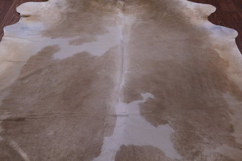 Light Brown Natural Cowhide Rug - XX-Large 8' 0