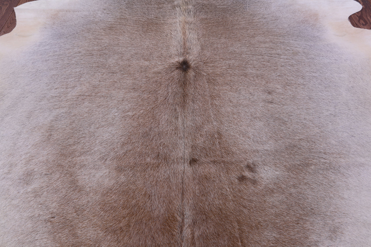 Light Brown Natural Cowhide Rug - X-Large 7' 4"H x 6' 7"W
