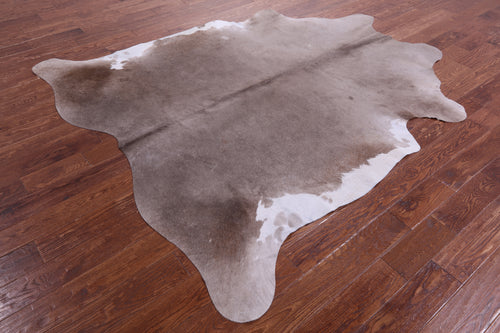 Light Brown Natural Cowhide Rug - XX-Large 7' 8