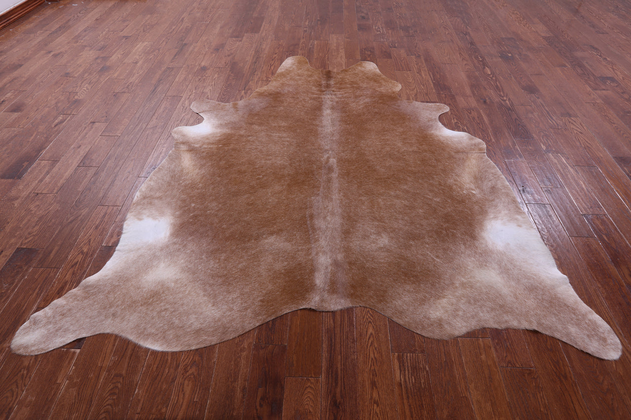 Light Brown Natural Cowhide Rug - XX-Large 8' 0"H x 7' 5"W
