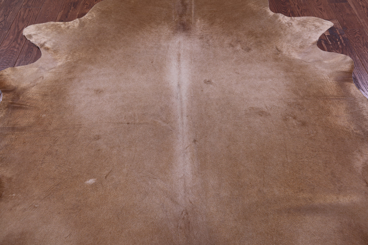 Light Brown Natural Cowhide Rug - XX-Large 8' 1"H x 7' 1"W