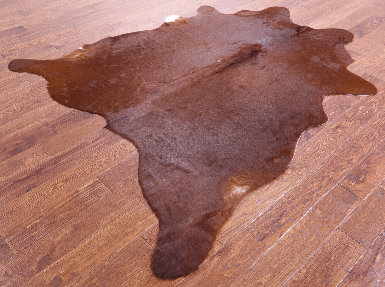 Brown Natural Cowhide Rug - X-Large 7' 2"H x 6' 1"W