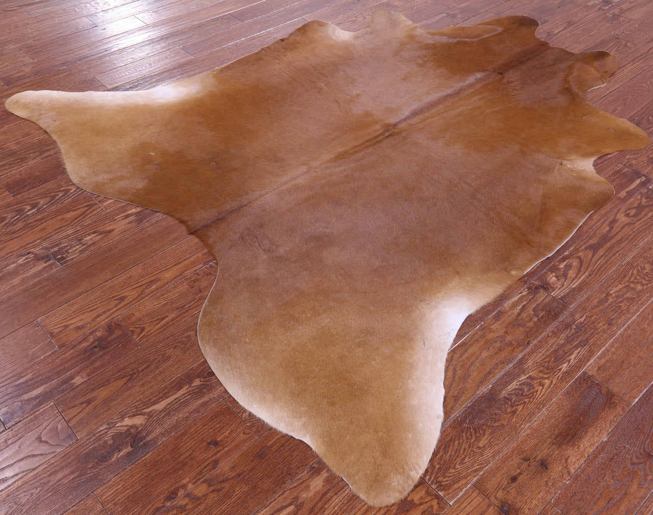 Brown Natural Cowhide Rug - X-Large 7' 1"H x 6' 7"W