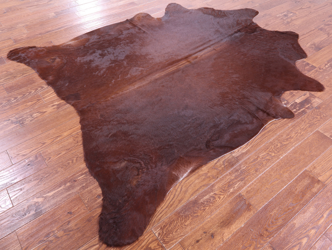 Brown Natural Cowhide Rug - XX-Large 8' 0"H x 6' 4"W