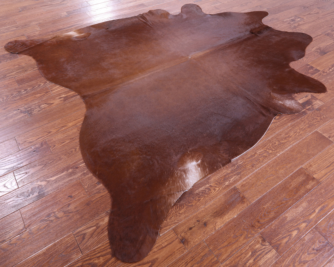 Brown Natural Cowhide Rug - XX-Large 8' 6"H x 7' 5"W