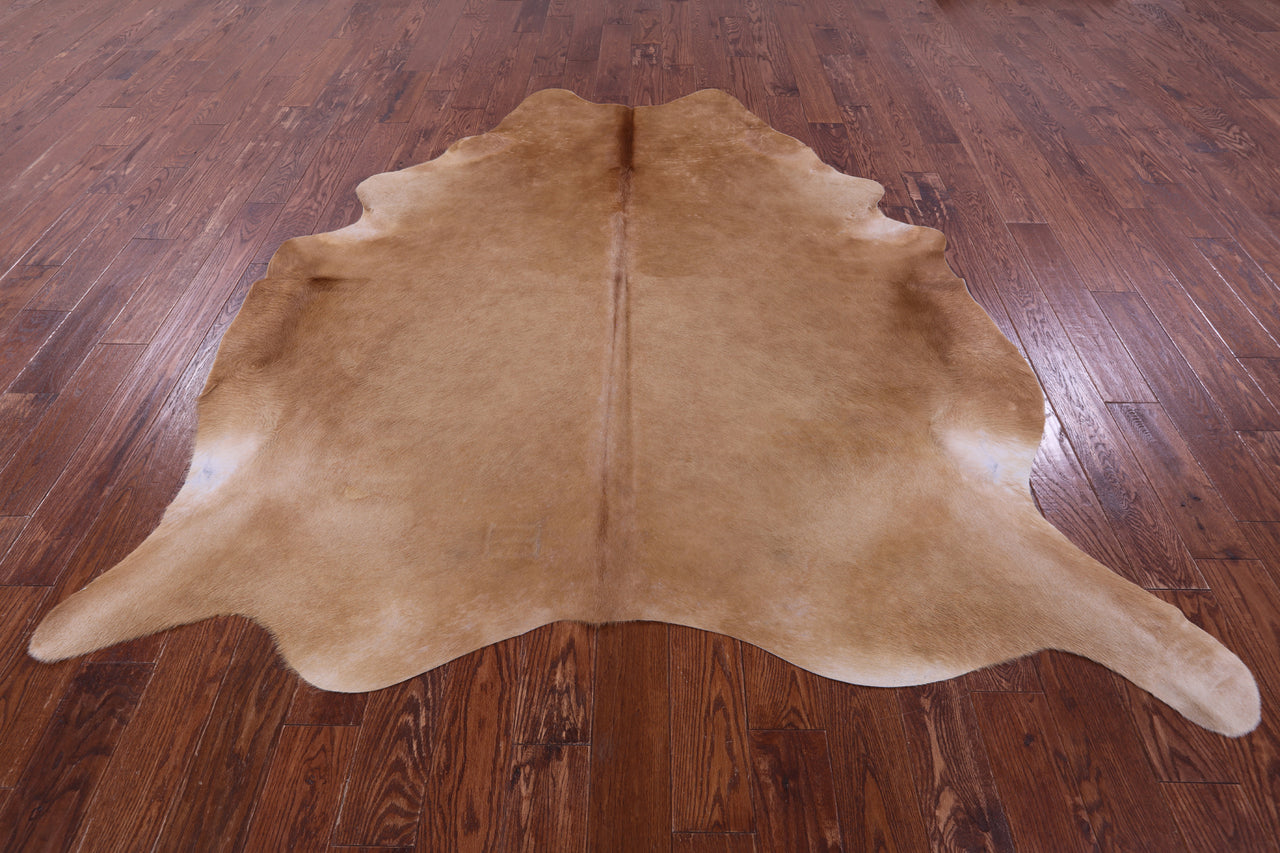Light Brown Natural Cowhide Rug - XX-Large 7' 10"H x 7' 0"W