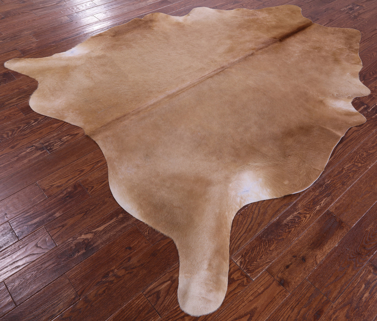 Light Brown Natural Cowhide Rug - XX-Large 7' 10"H x 7' 0"W