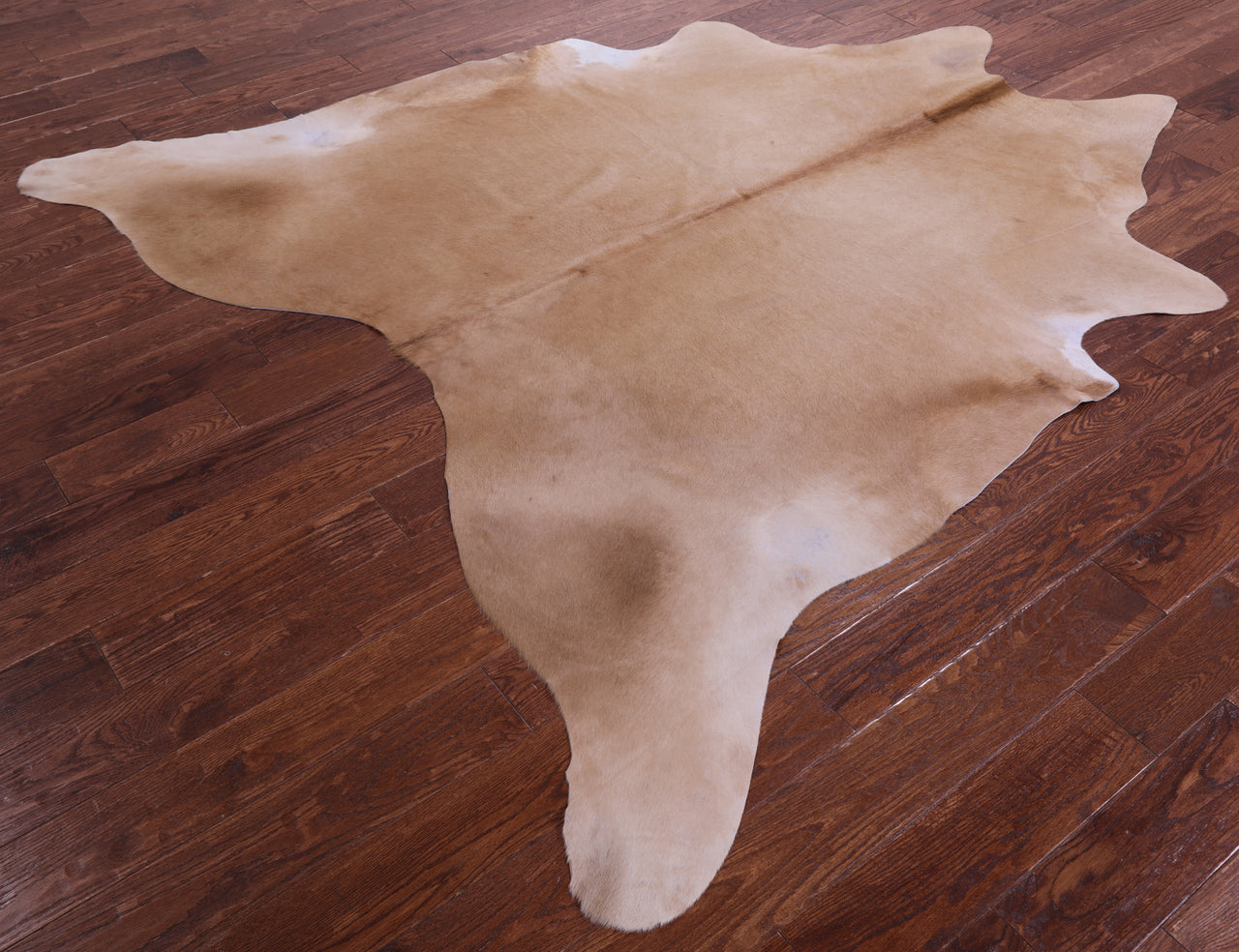 Light Brown Natural Cowhide Rug - X-Large 7' 7"H x 7' 0"W