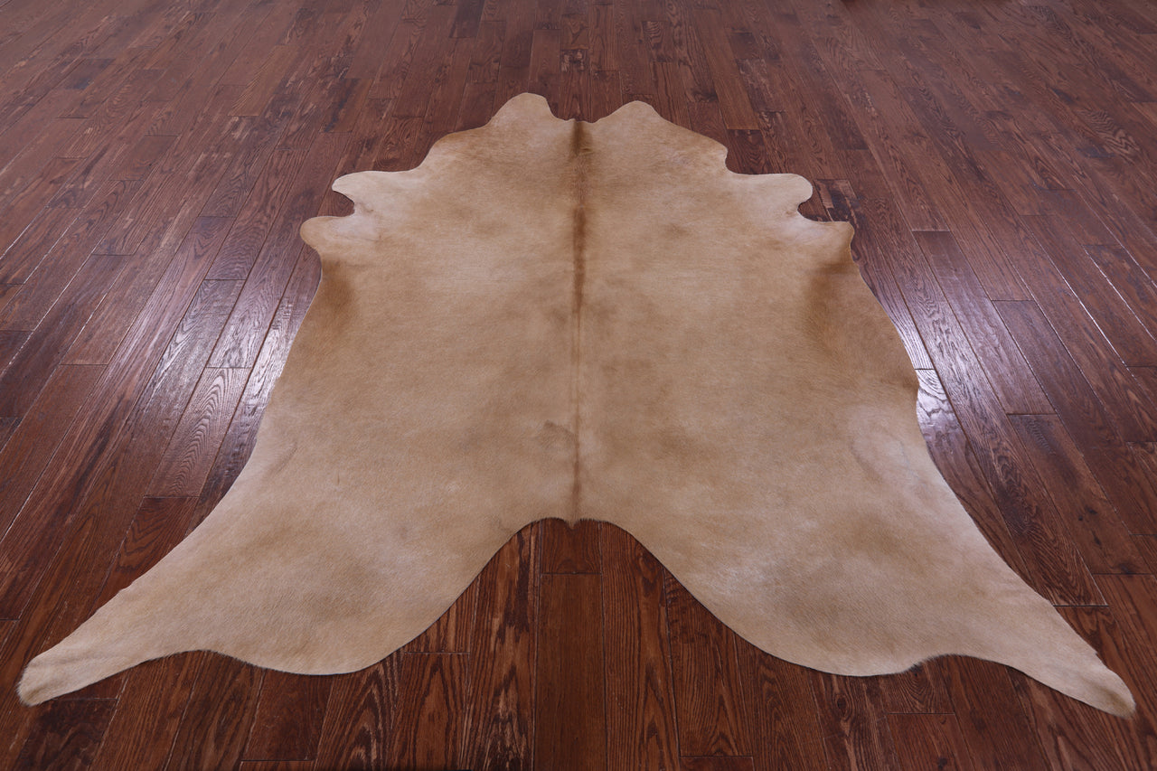 Light Brown Natural Cowhide Rug - X-Large 7' 7"H x 6' 9"W