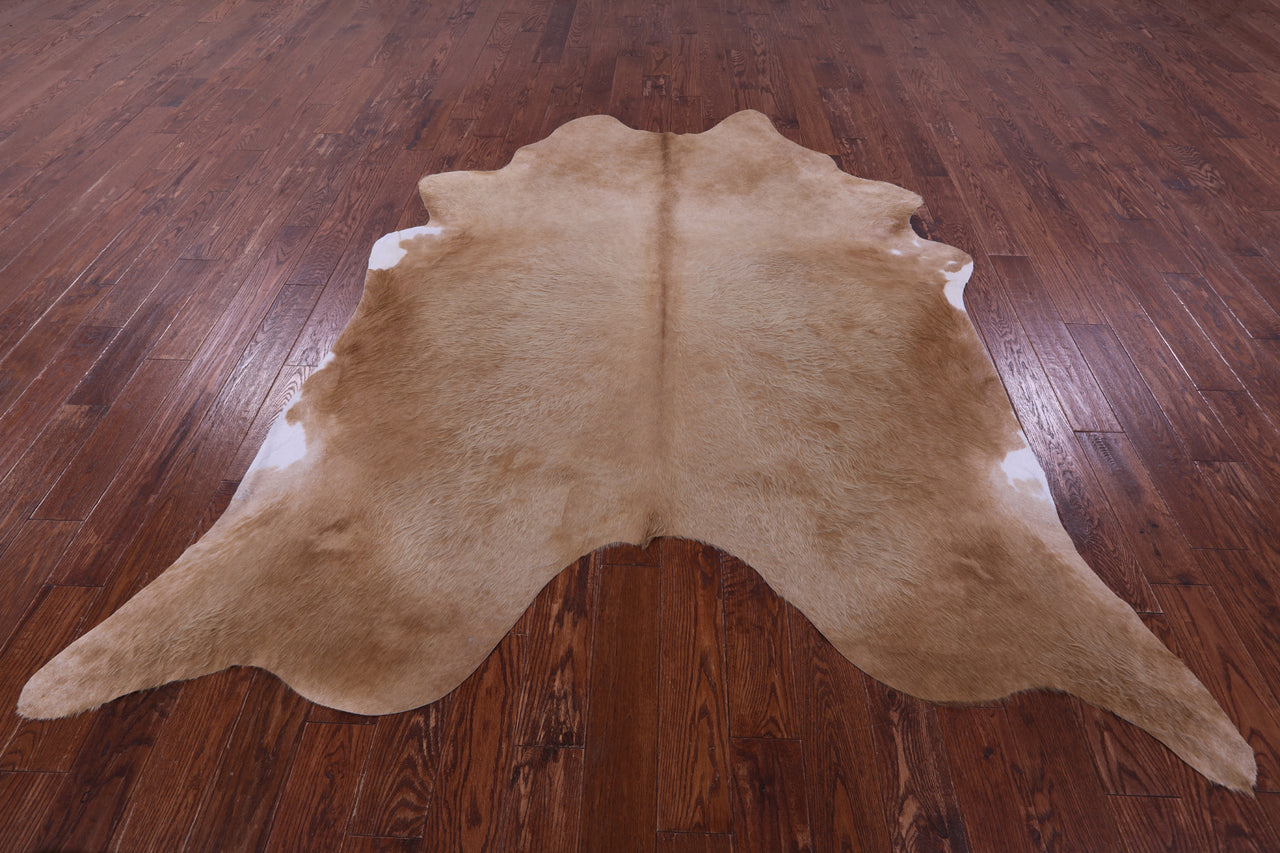 Light Brown Natural Cowhide Rug - XX-Large 8' 5"H x 7' 4"W