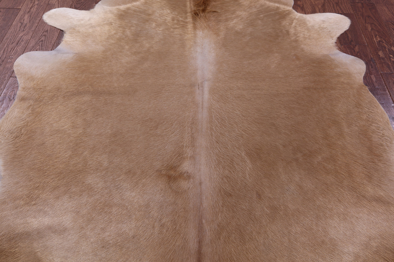 Light Brown Natural Cowhide Rug - X-Large 7' 0"H x 6' 7"W
