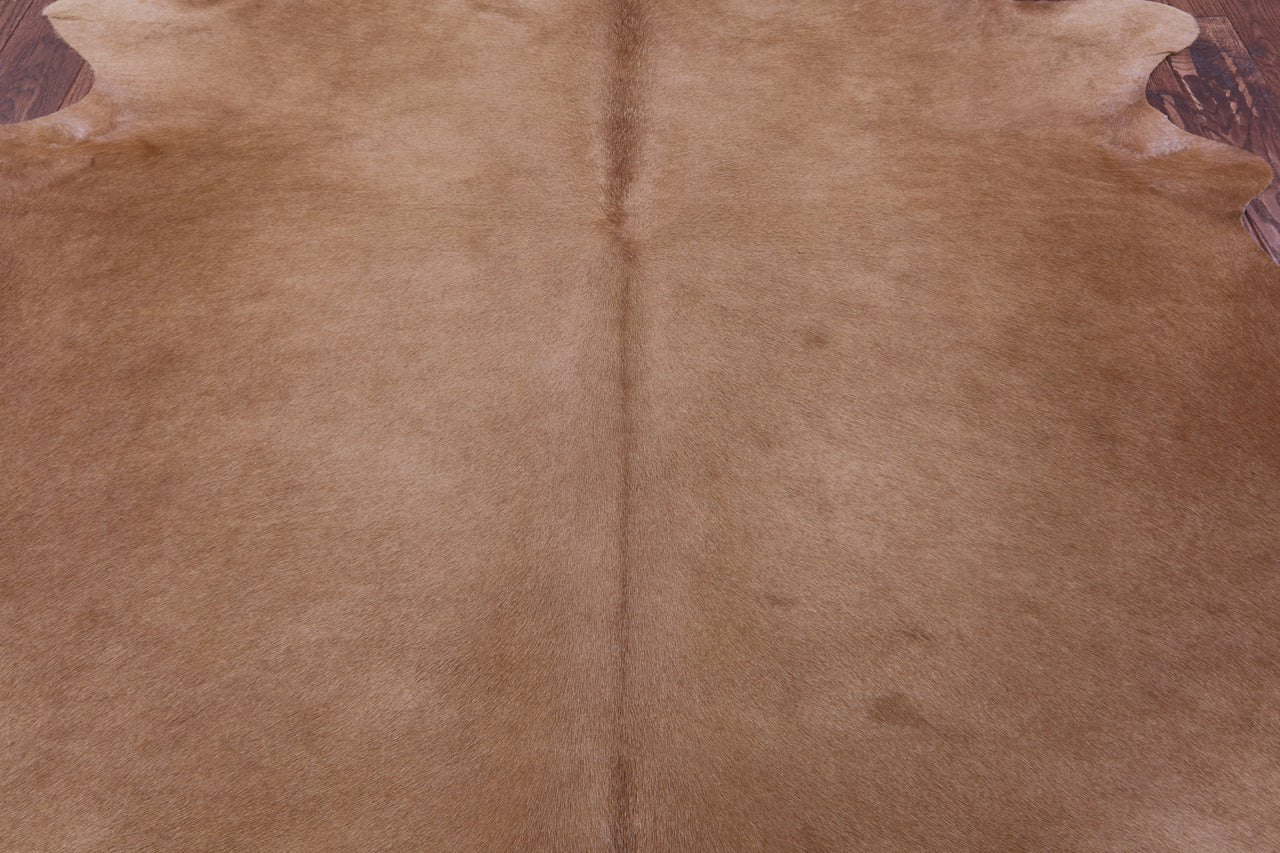 Light Brown Natural Cowhide Rug - XX-Large 8' 2"H x 7' 3"W