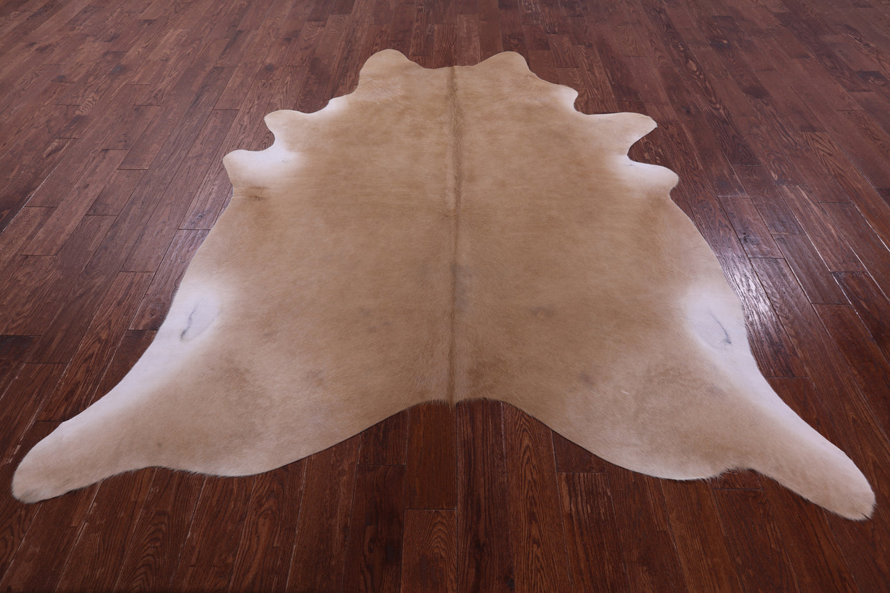 Light Brown Natural Cowhide Rug - XX-Large 8' 1"H x 7' 0"W