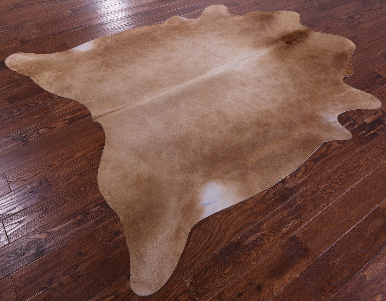 Light Brown Natural Cowhide Rug - X-Large 7' 7"H x 6' 5"W